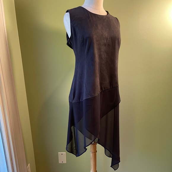Soft Surroundings Black Sleeveless Handkerchief Hem Tunic Top, Size Medium - Picture 5 of 9